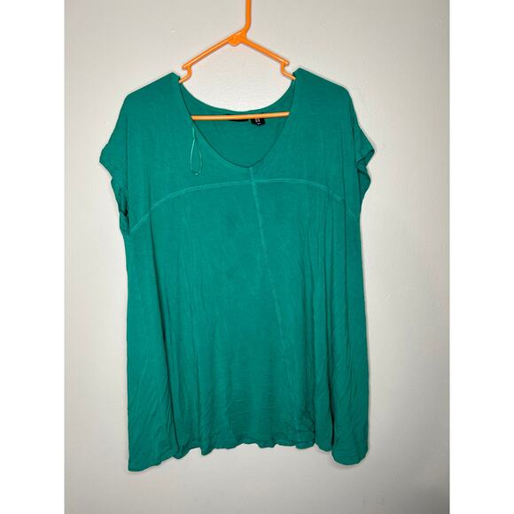 Women’s Size 1X Willi Smith Green Flowy Blouse Scoop Neck Plus Size - Picture 1 of 3